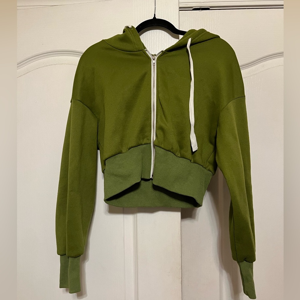 Green cropped jacket